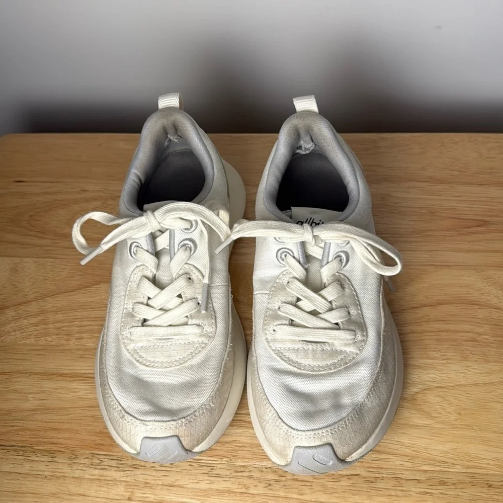 Allbirds Women’s Everyday Couriers in white/cream size 7